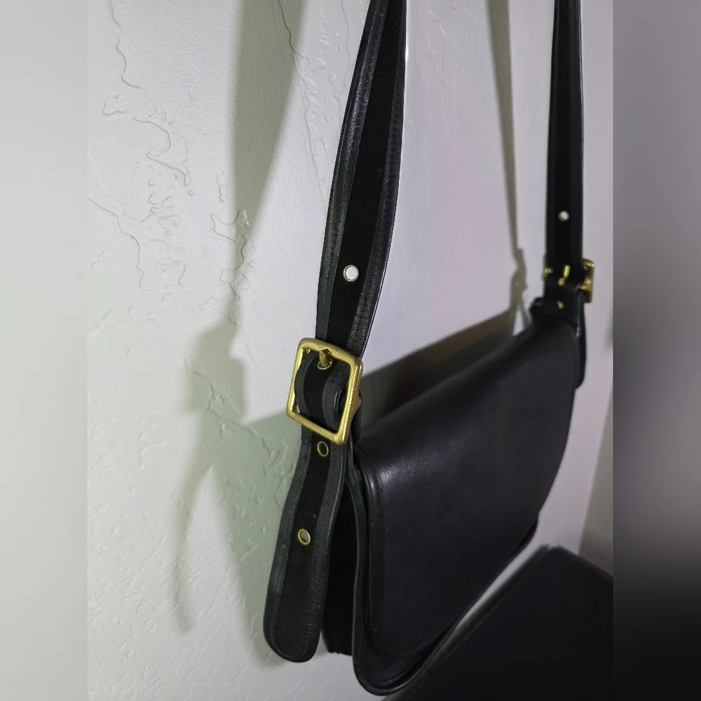 Coach Vintage Patricia Legacy‎ Black Leather Crossbody Purse